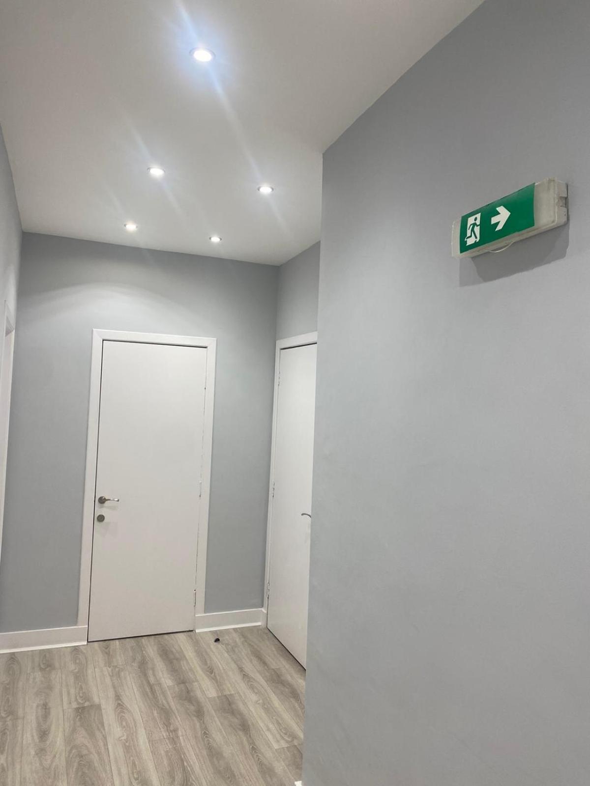 Lovely 4 Bedroom 2Nd Floor Walk Up Apartment 에든버러 외부 사진