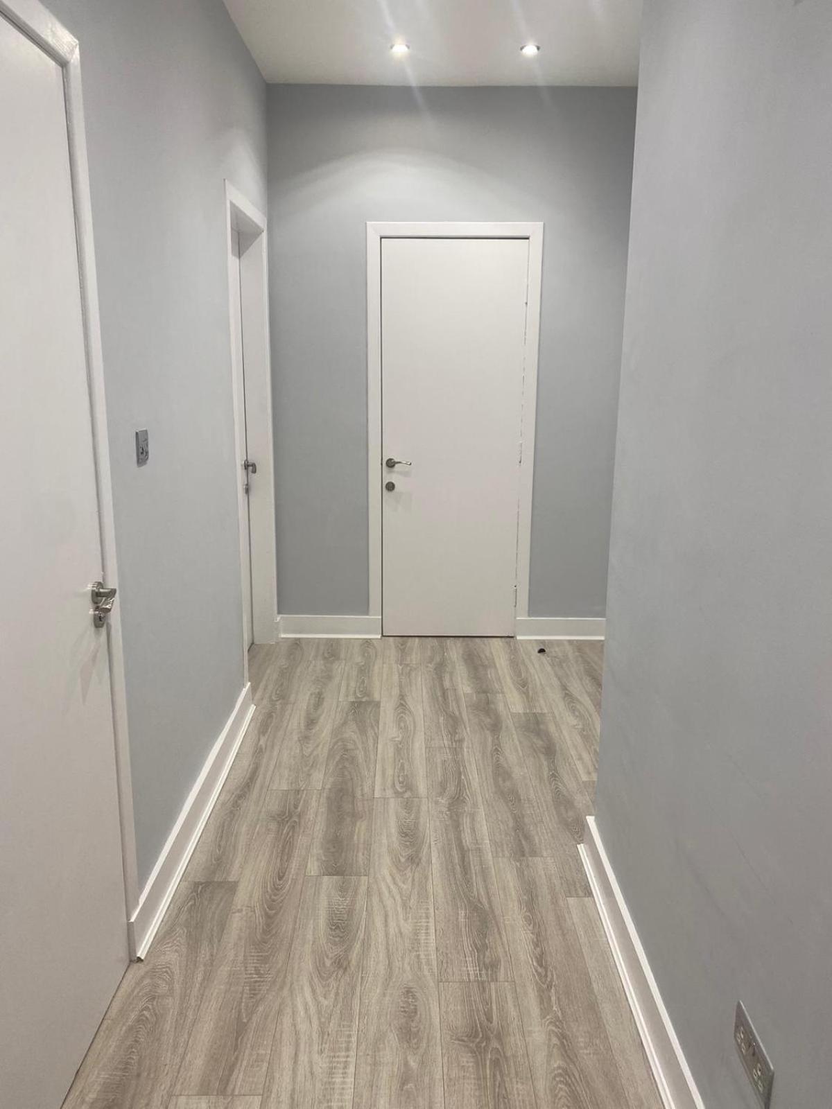 Lovely 4 Bedroom 2Nd Floor Walk Up Apartment 에든버러 외부 사진